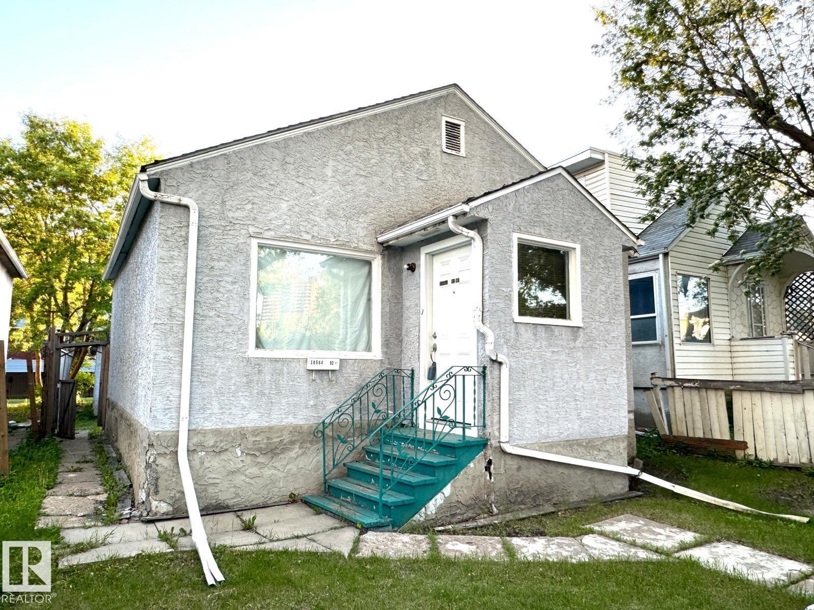 10564 92 ST NW - 46