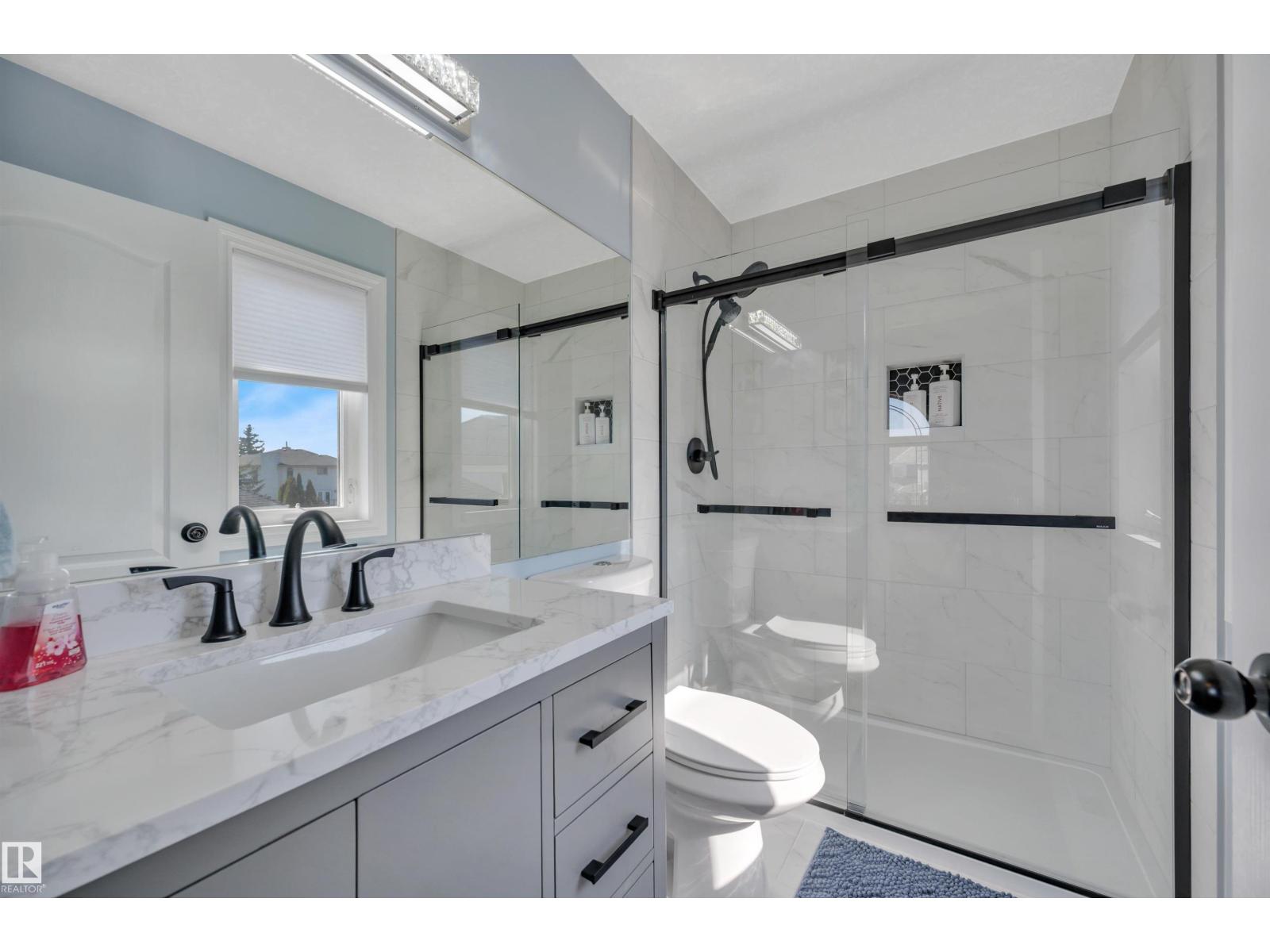 #179 52304 RGE ROAD 233 - 39