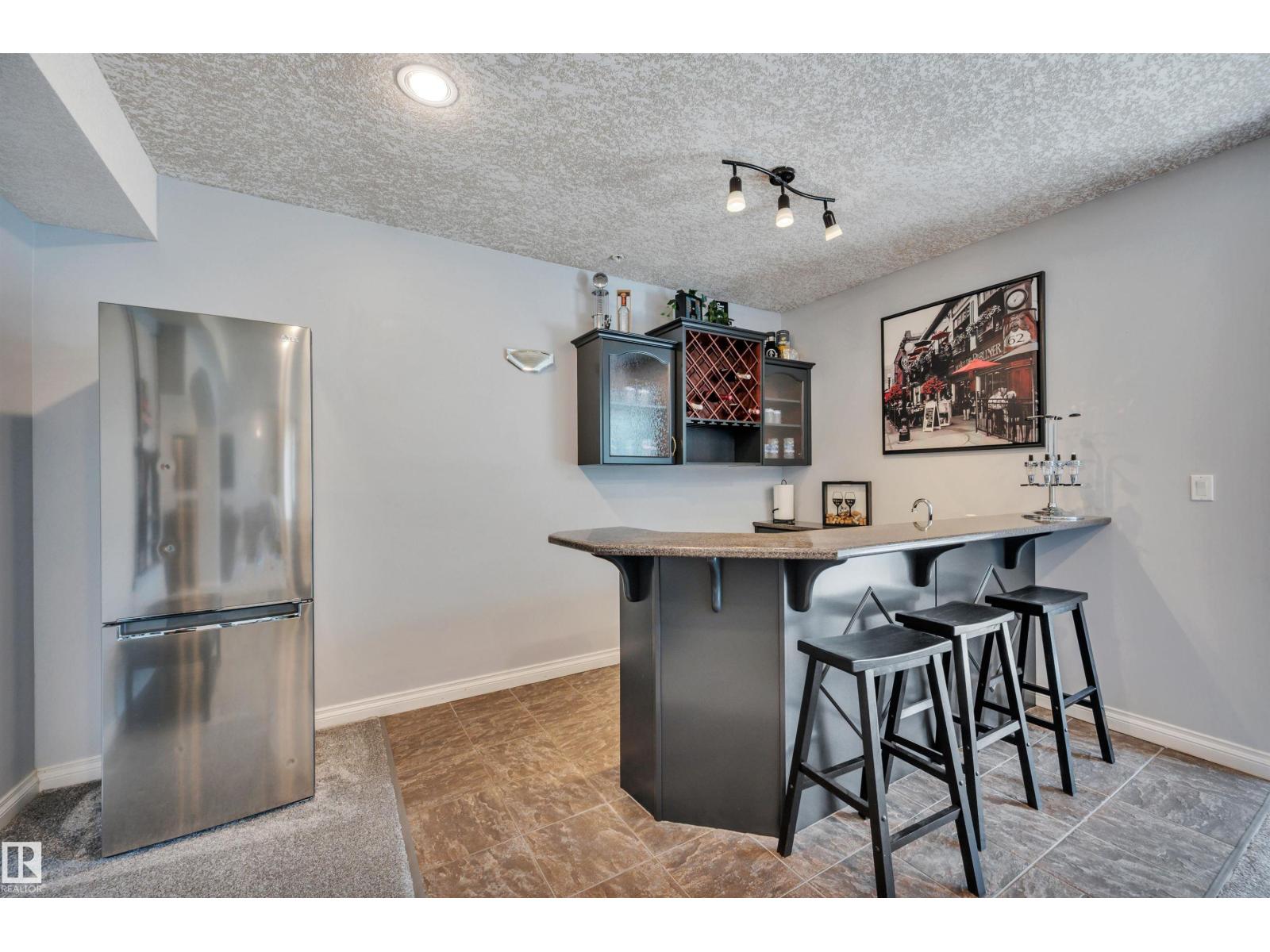 #179 52304 RGE ROAD 233 - 46