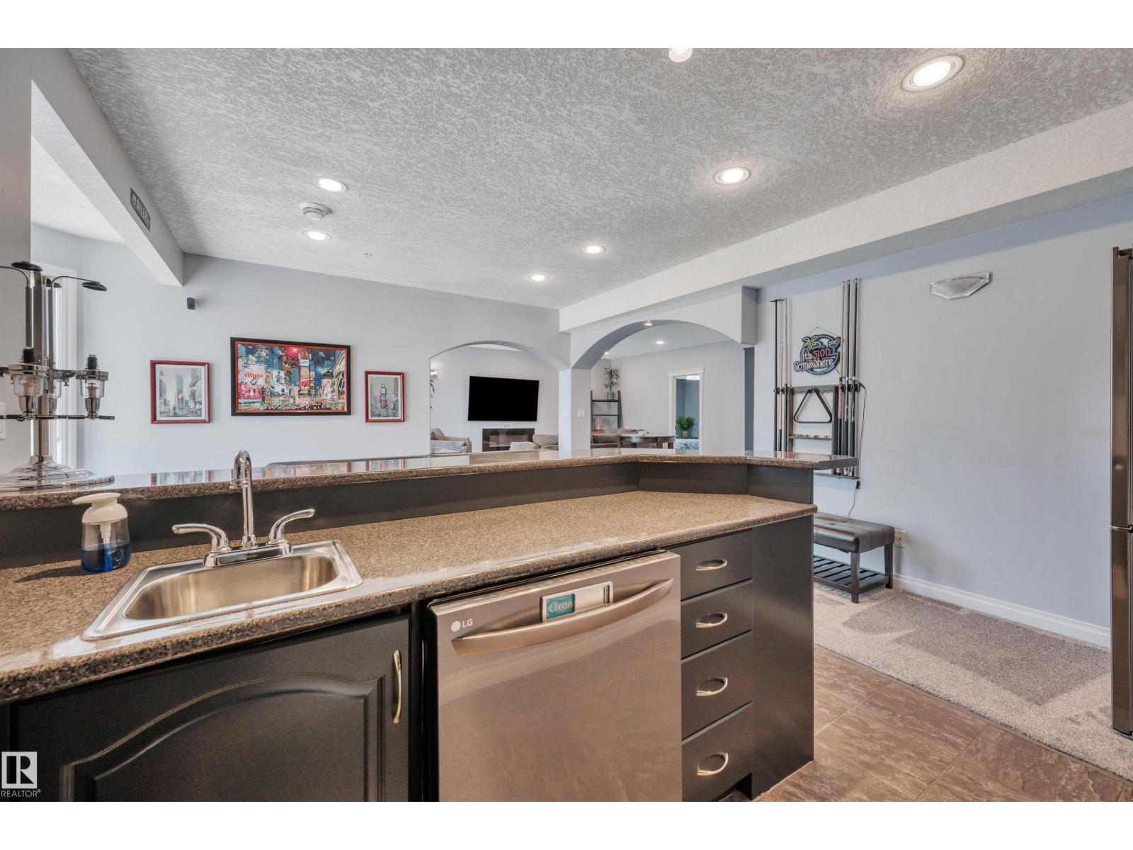 #179 52304 RGE ROAD 233 - 47