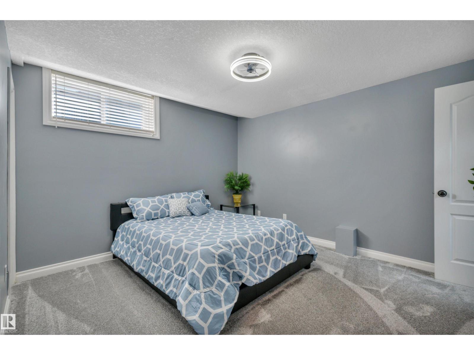 #179 52304 RGE ROAD 233 - 48