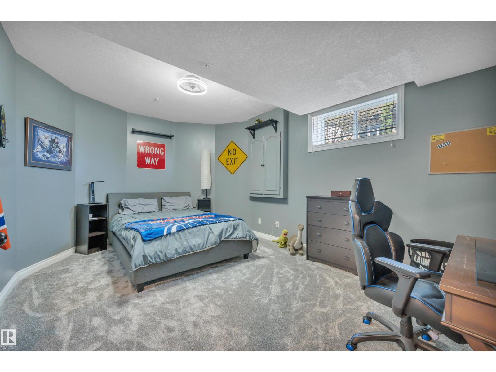 #179 52304 RGE ROAD 233 - 54