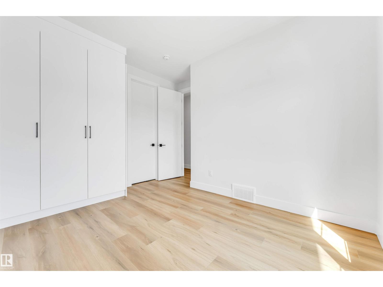 6250 19 ST NE - 42