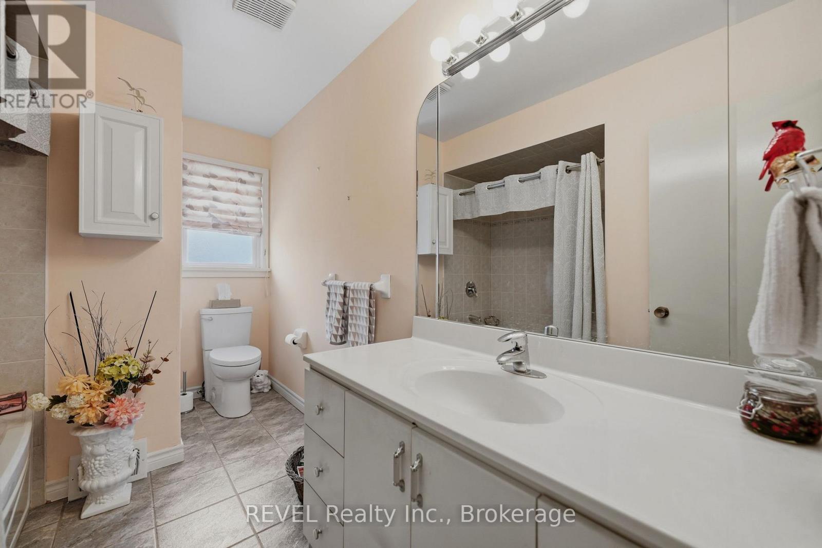 7 BRUCEDALE AVENUE - 21