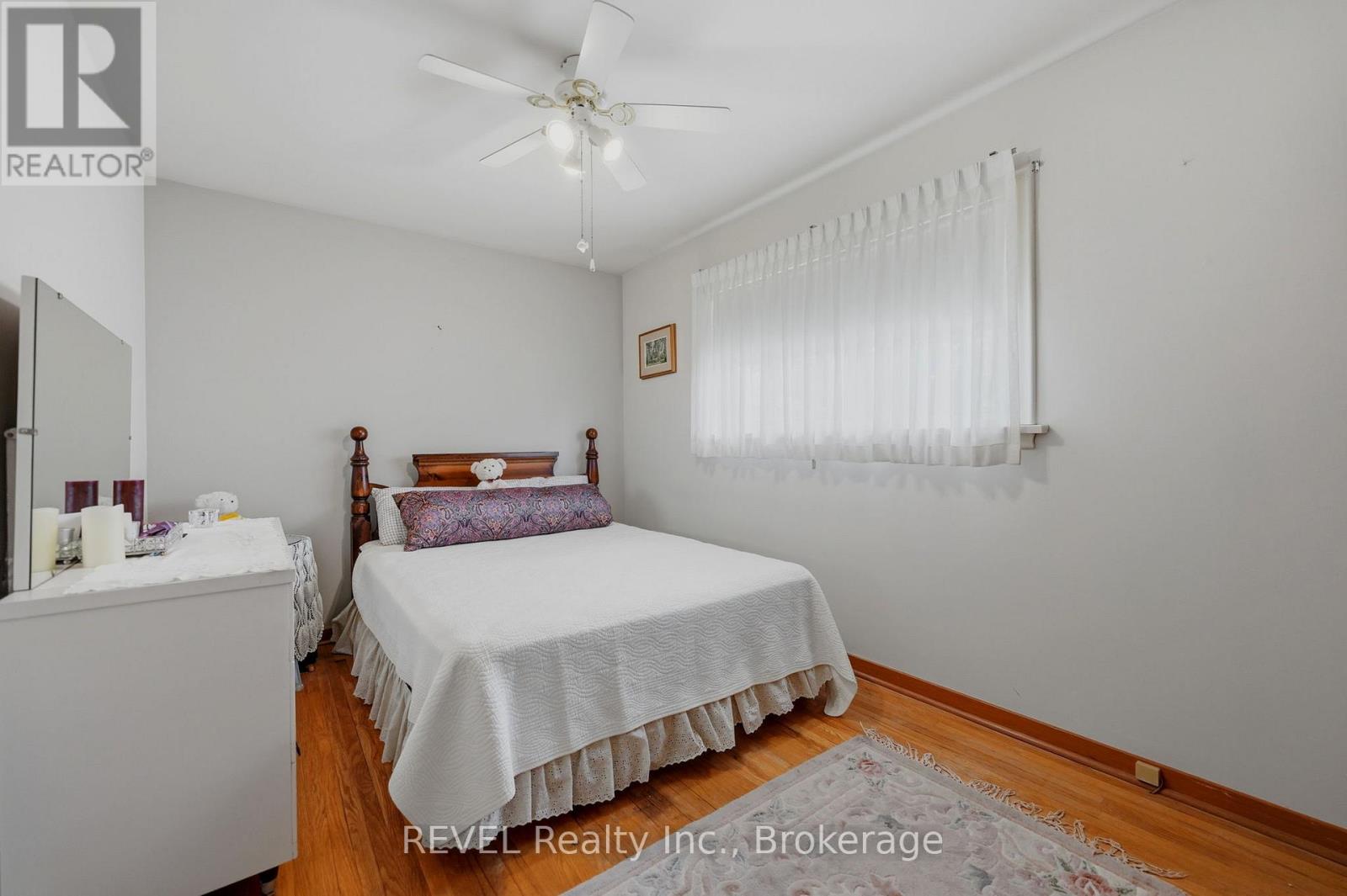7 BRUCEDALE AVENUE - 22