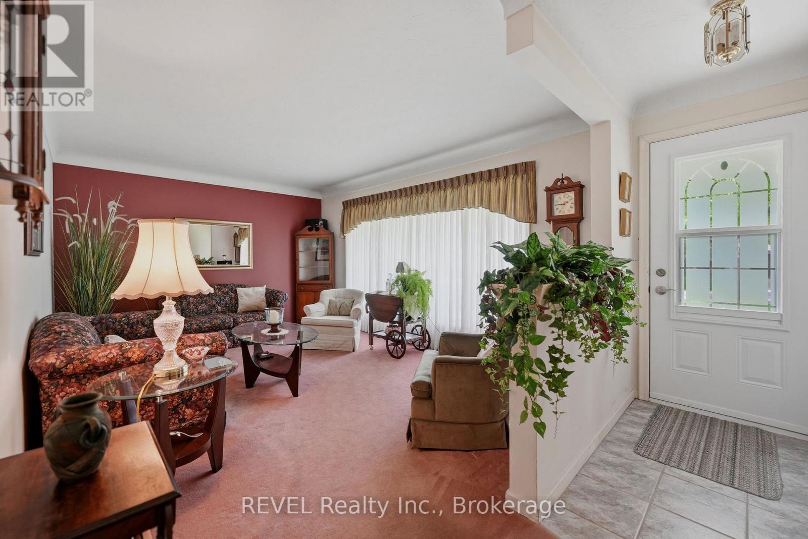 7 BRUCEDALE AVENUE - 11