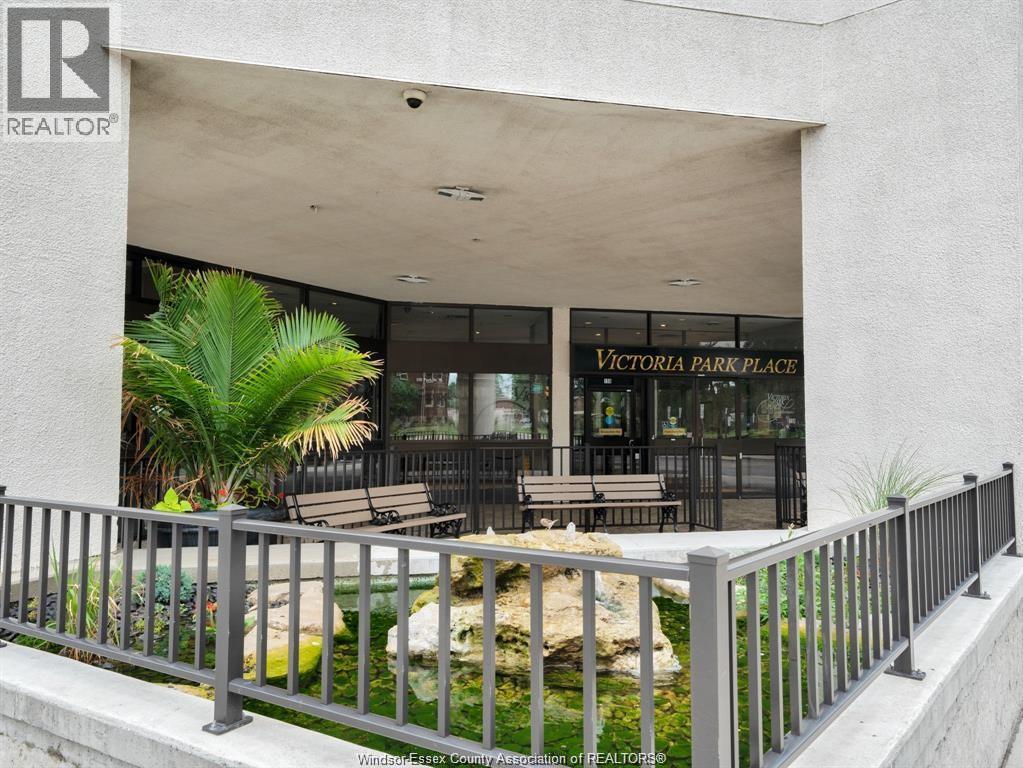 #702 150 Park STREET - 17