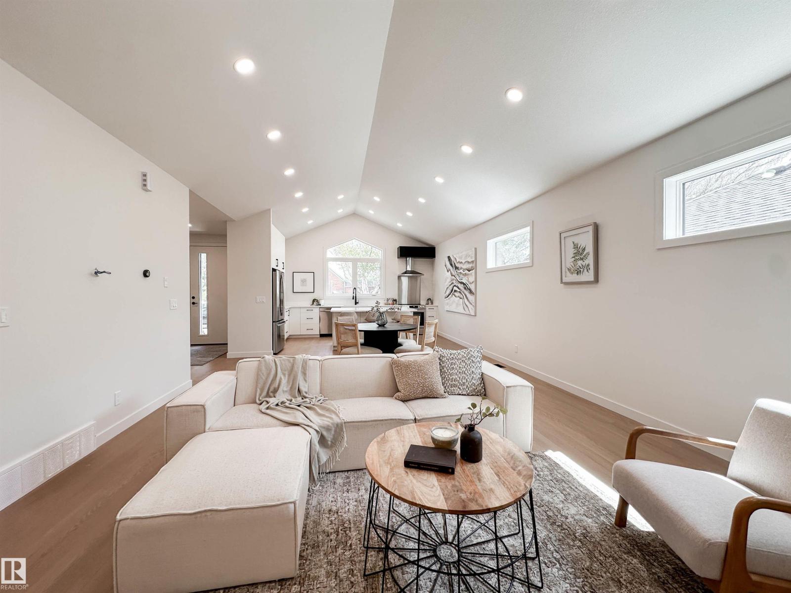 12342 131 ST NW - 23