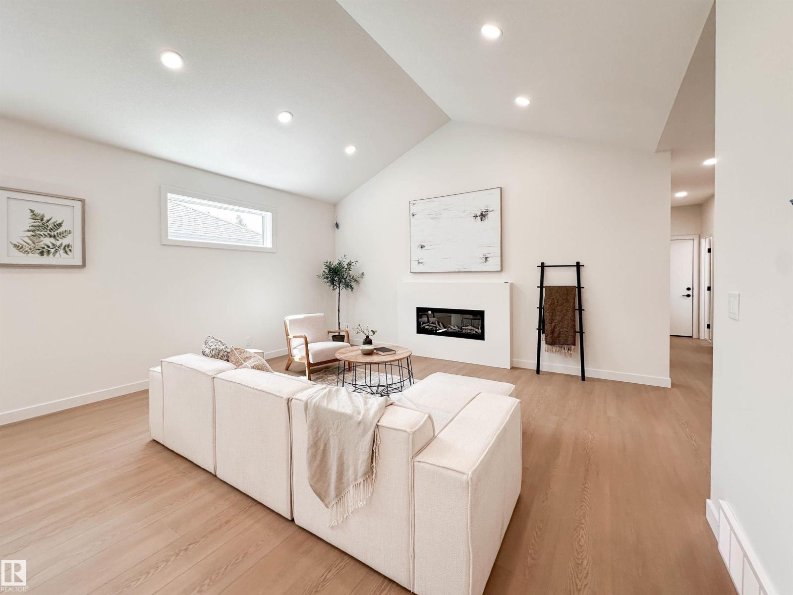 12342 131 ST NW - 20