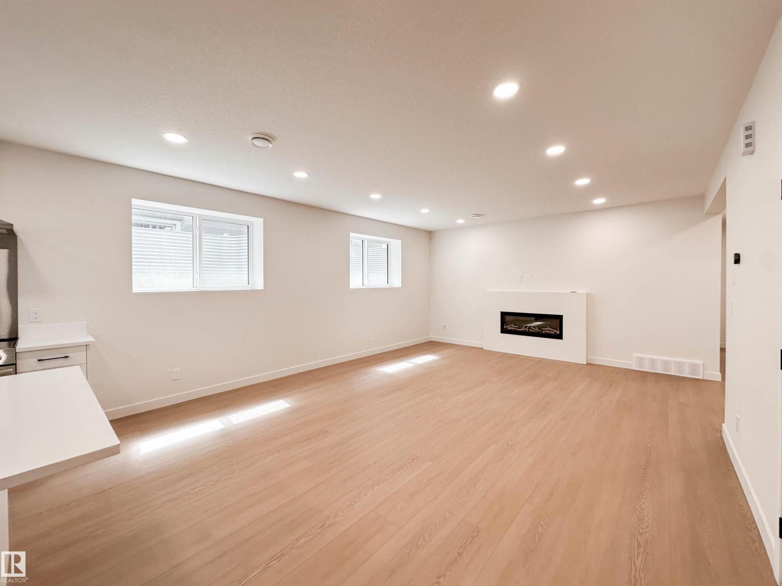 12342 131 ST NW - 50