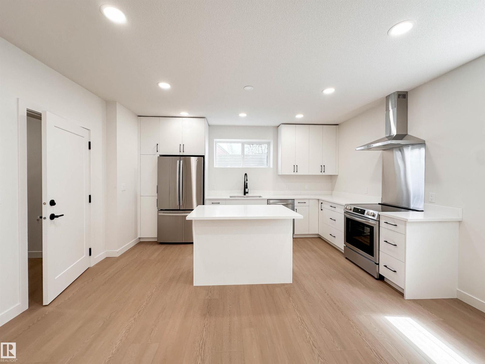 12342 131 ST NW - 41