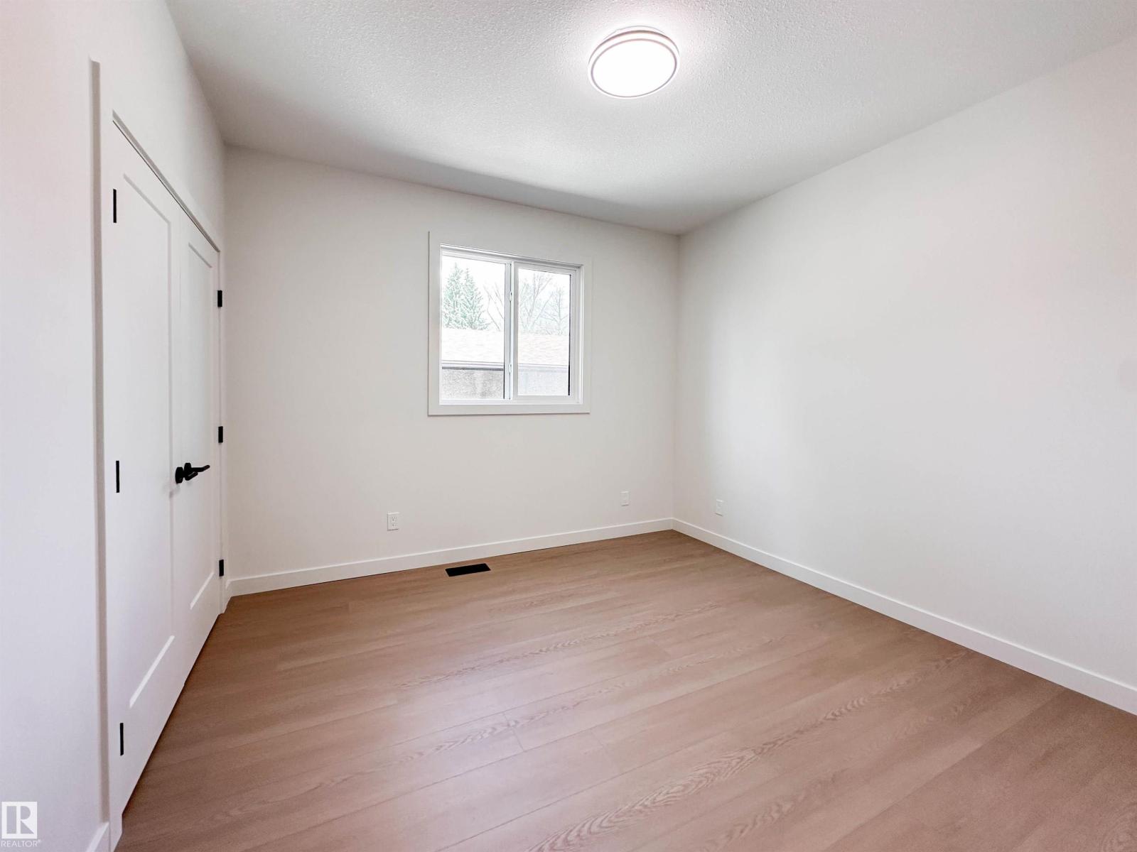 12342 131 ST NW - 33