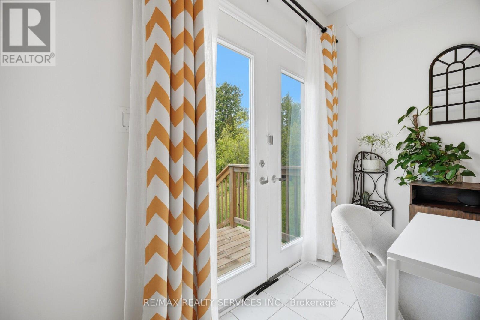 71 TUMBLEWOOD PLACE - 33