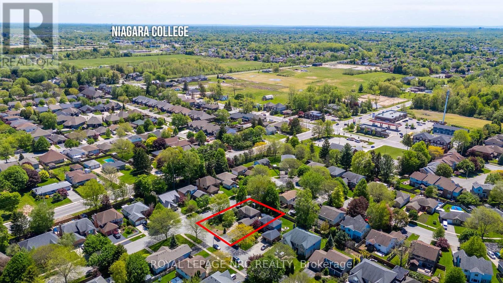 2 MEADOWBROOK LANE - 4