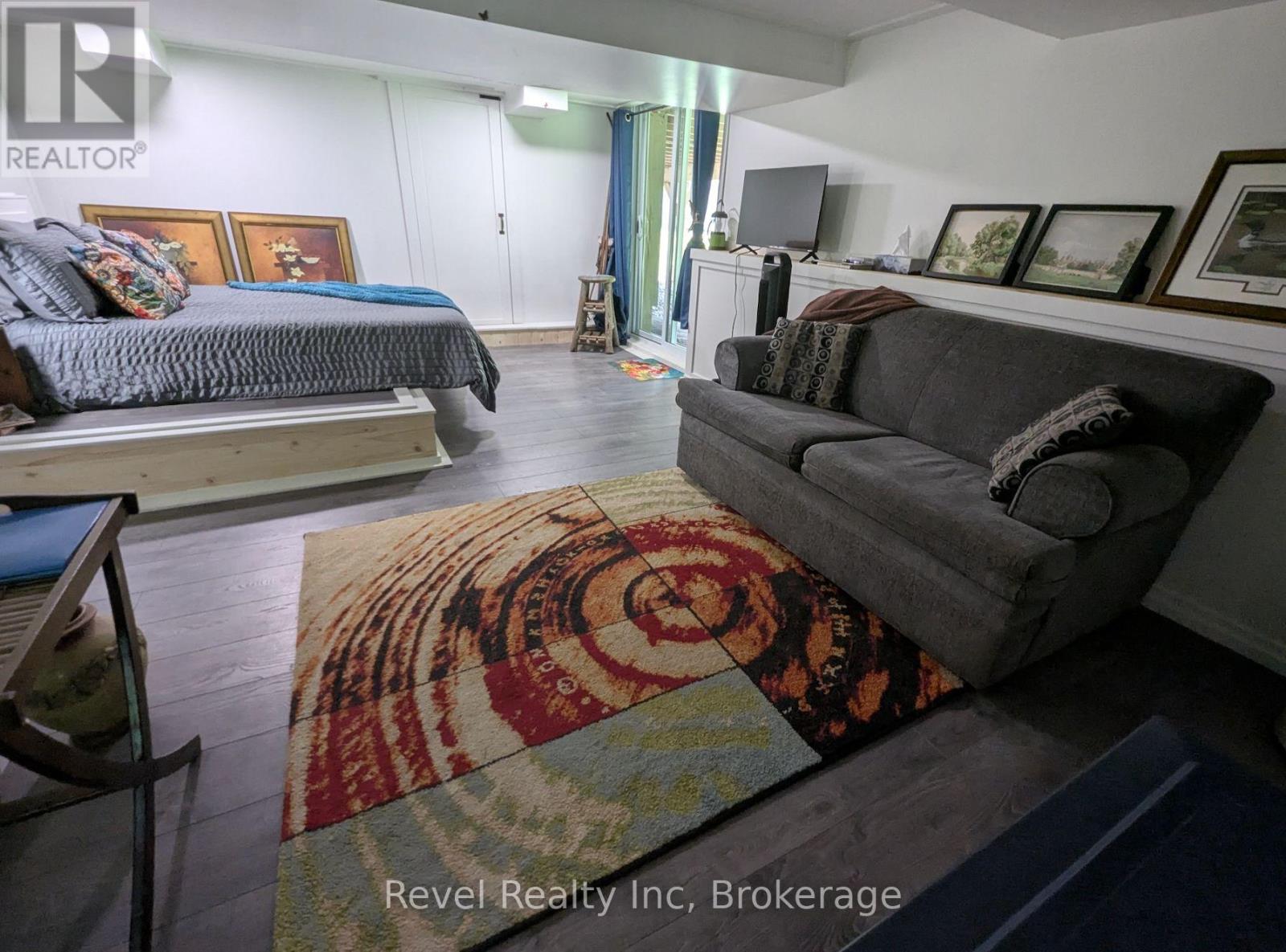 22 CAMP ROAD - 13