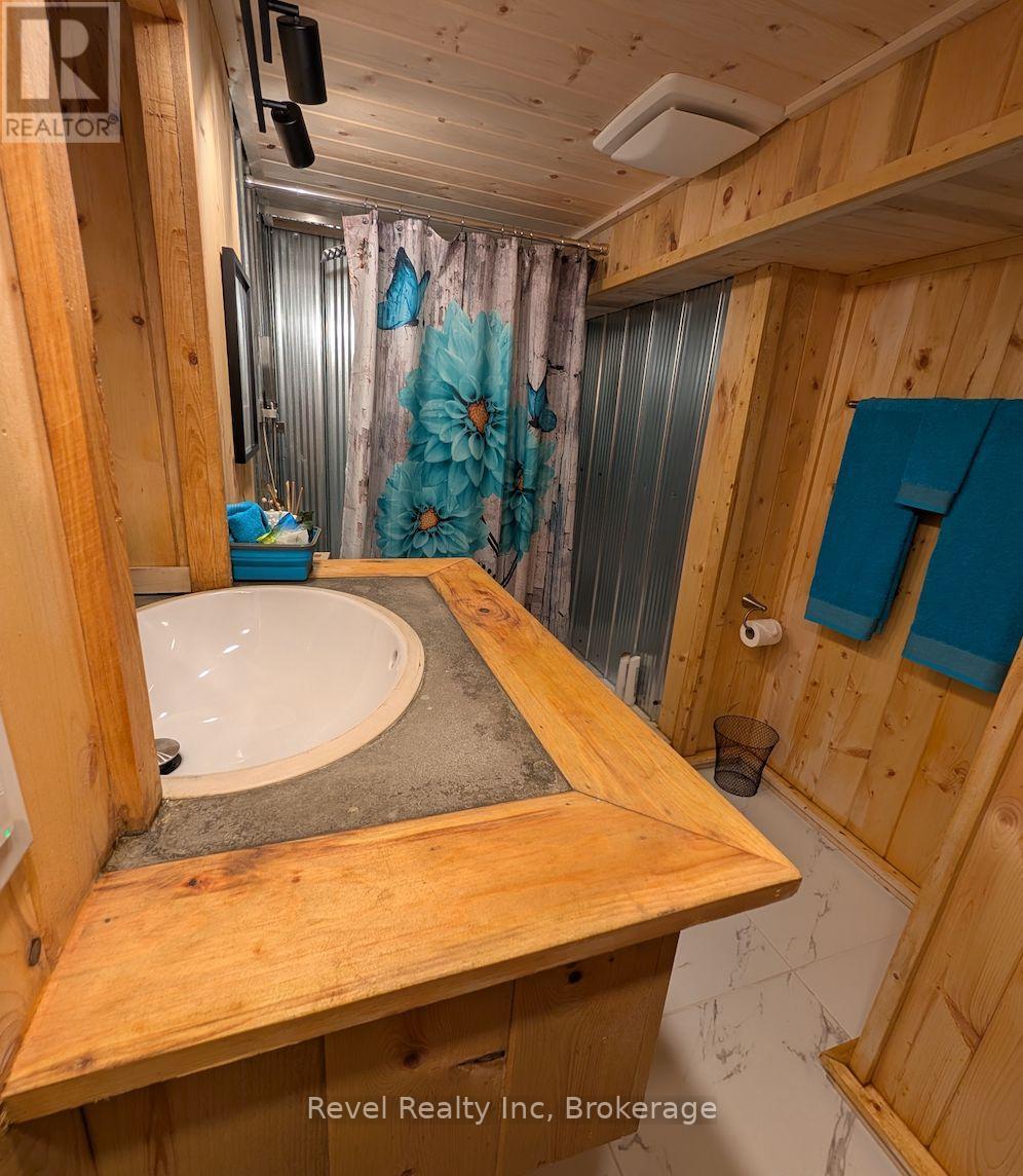 22 CAMP ROAD - 16
