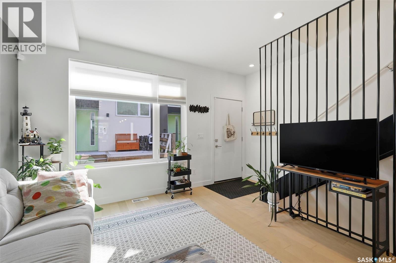 #532 F AVENUE S - 14