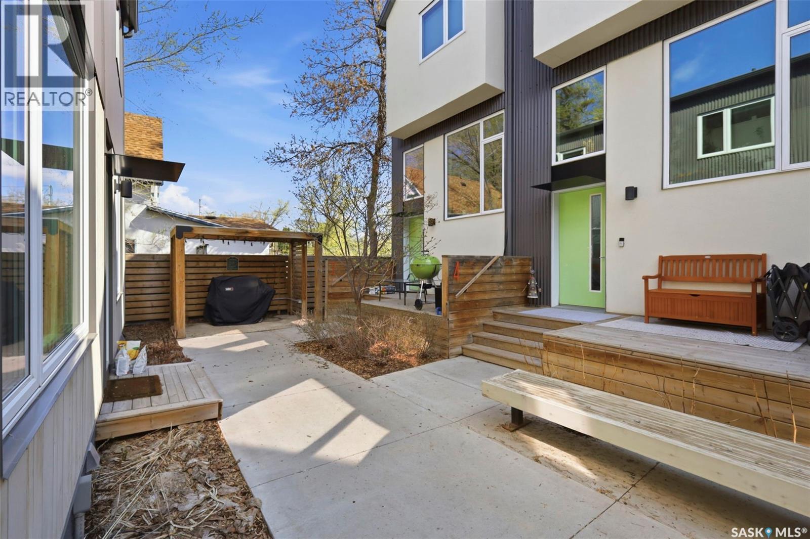 #532 F AVENUE S - 27