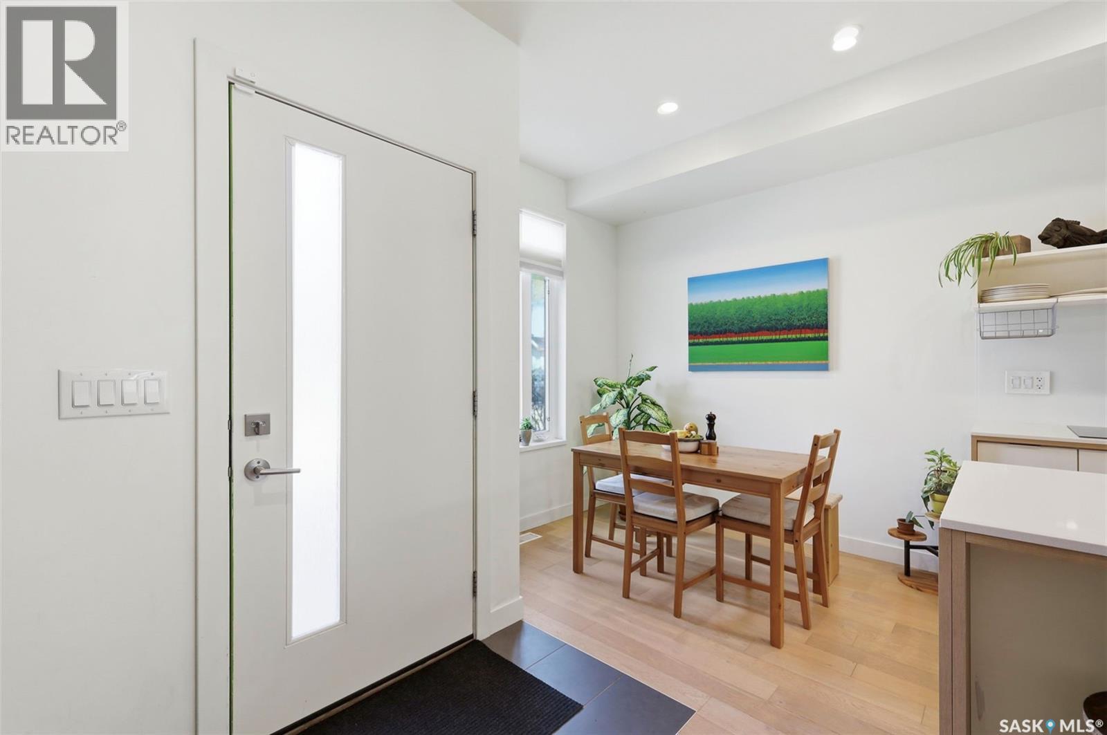 #532 F AVENUE S - Image 3