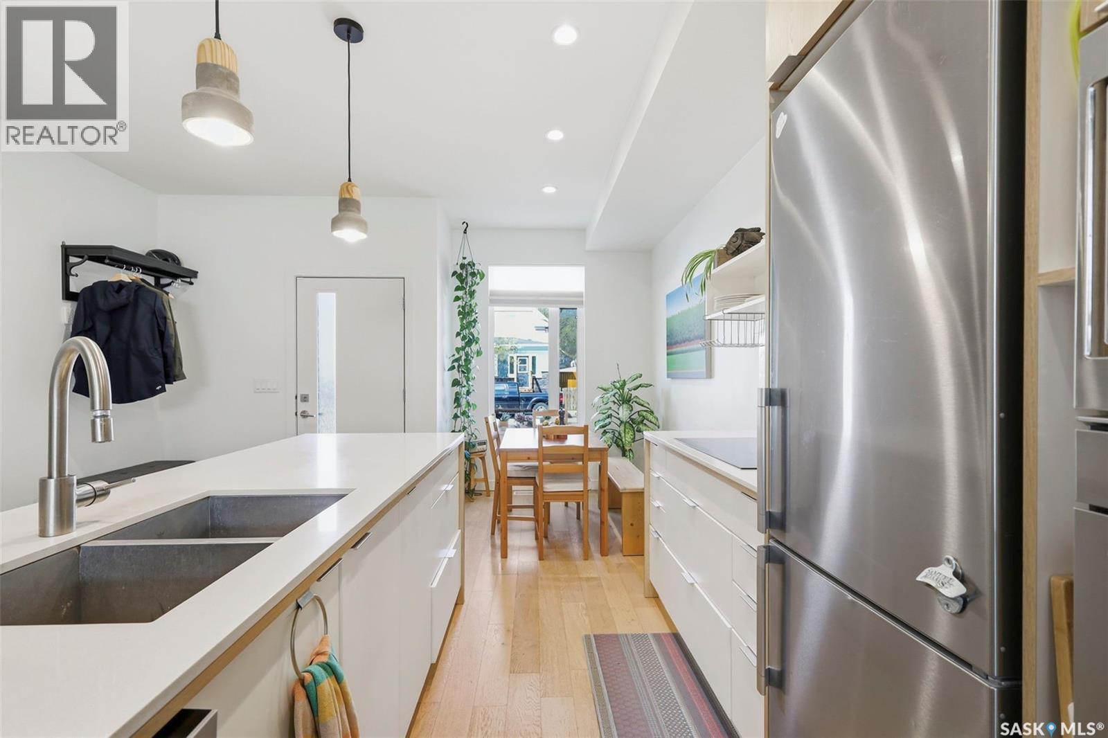 #532 F AVENUE S - 8