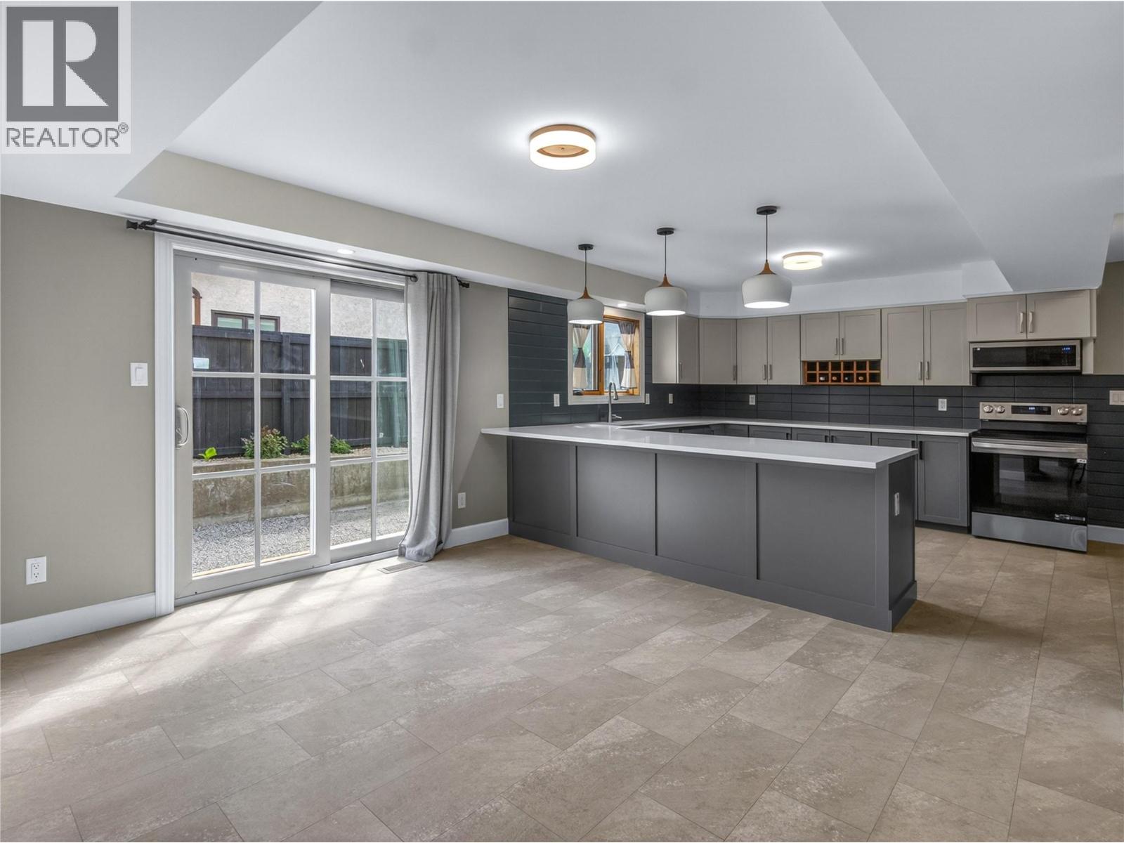 969 Westminster Avenue E, Penticton