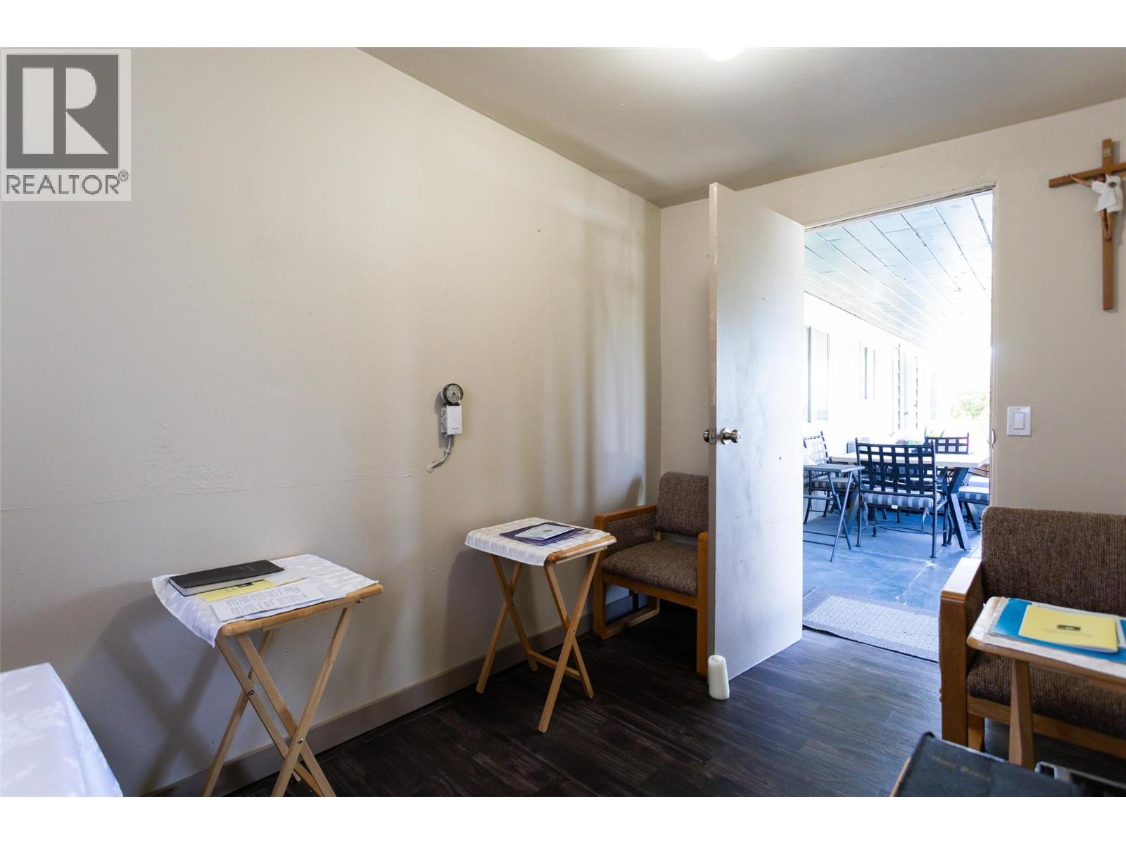 #74 3535 McCulloch Road - 19
