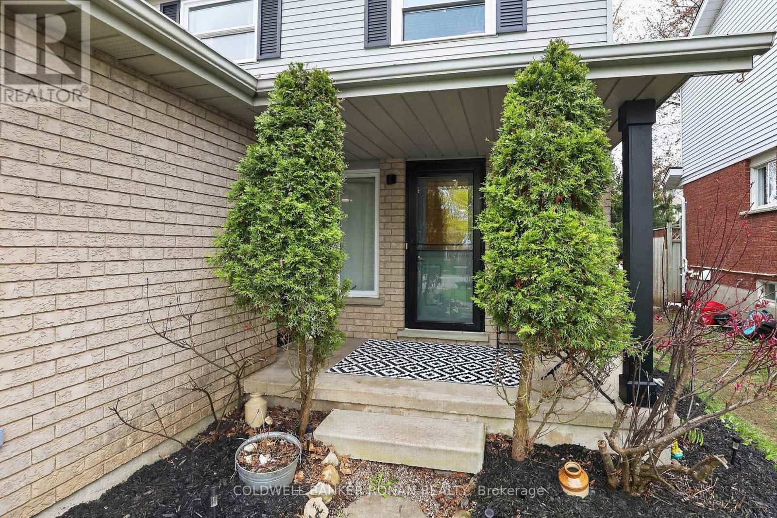 26 PHEASANT COURT - 4