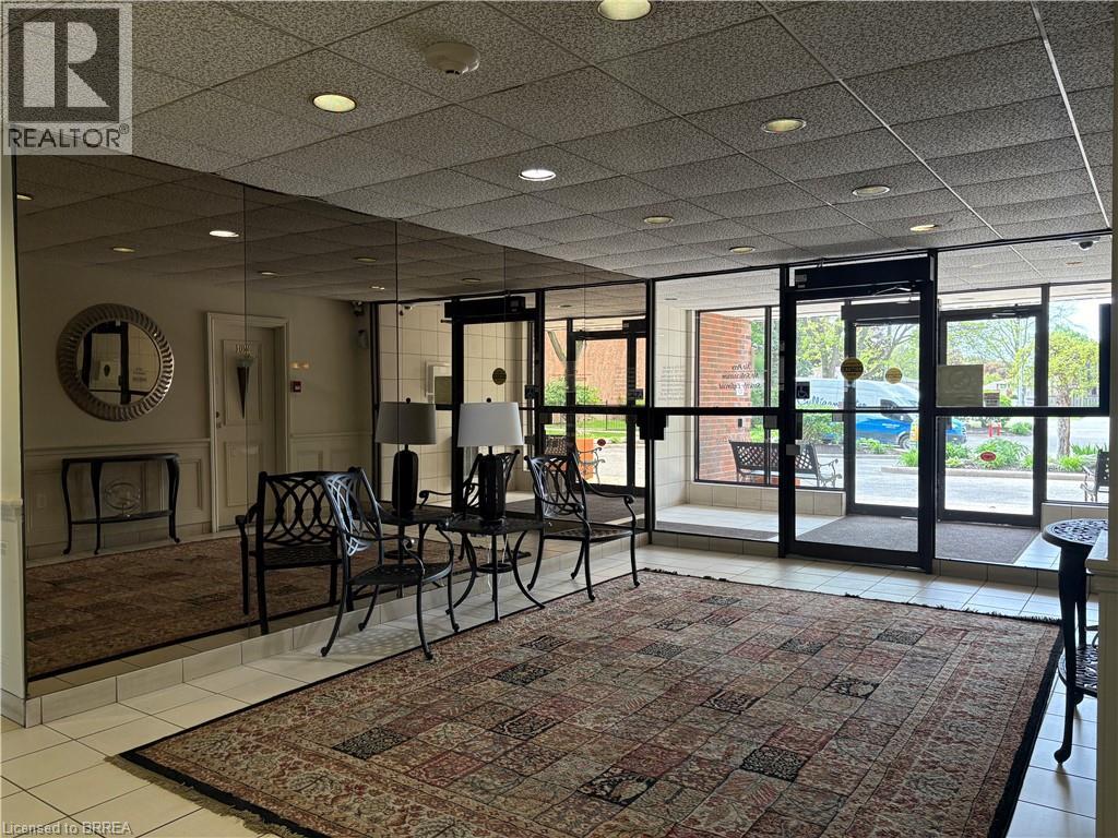 36 HAYHURST Road Unit# 110, Brantford, Ontario, N3R6Y9 — Photo 2
