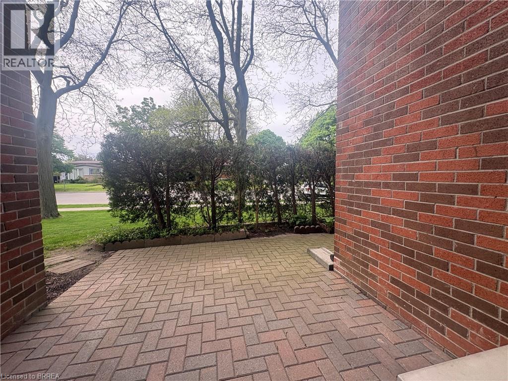 36 HAYHURST Road Unit# 110, Brantford, Ontario, N3R6Y9 — Photo 23