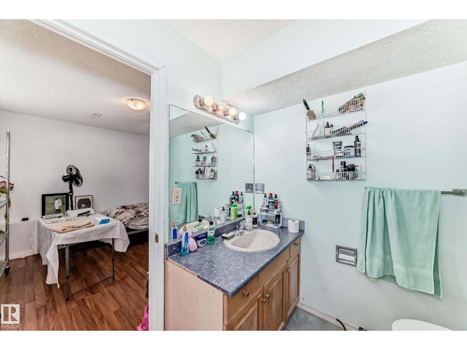 1804 51 ST NW NW - 34