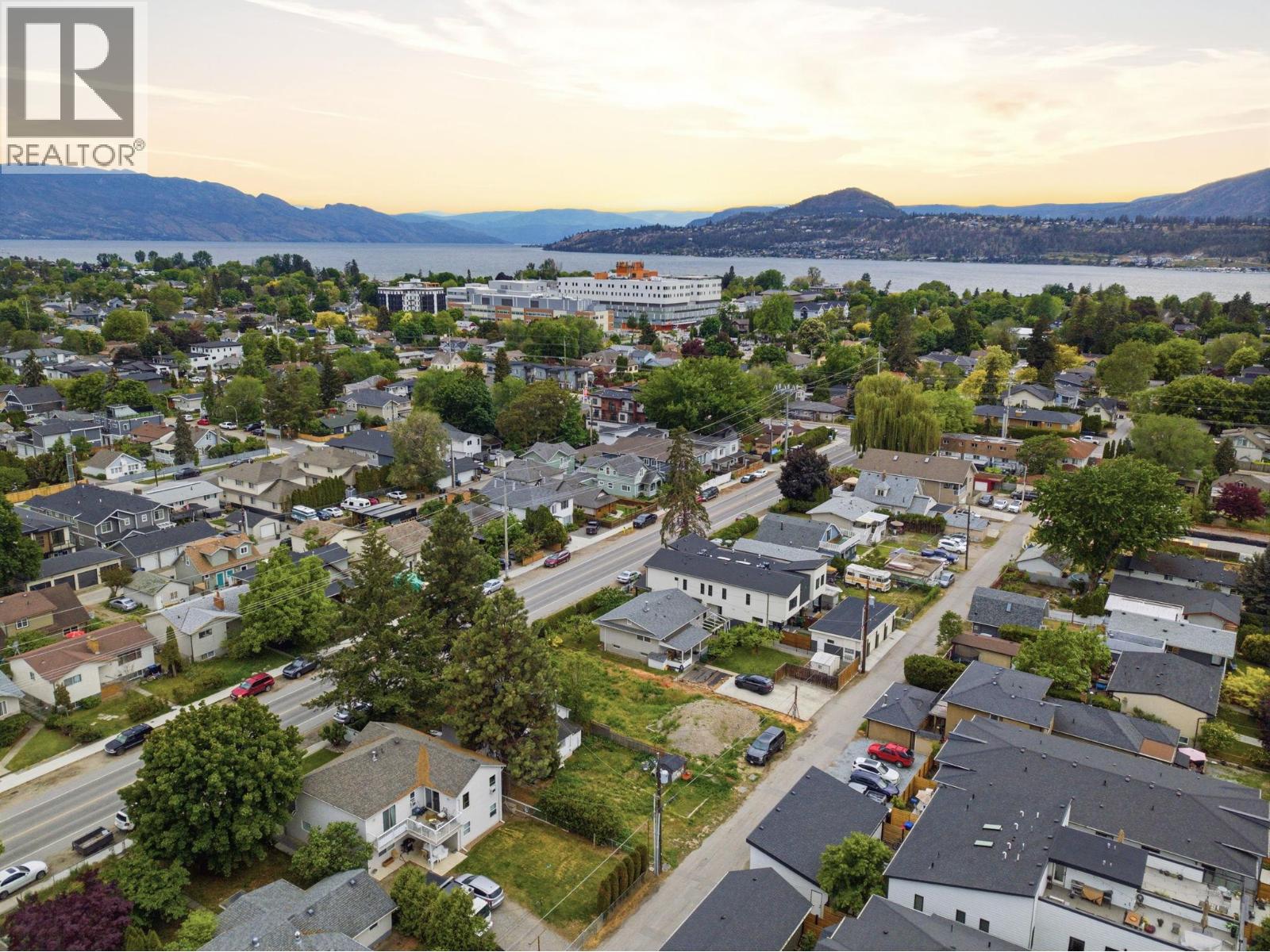  784 Cadder Avenue, Kelowna