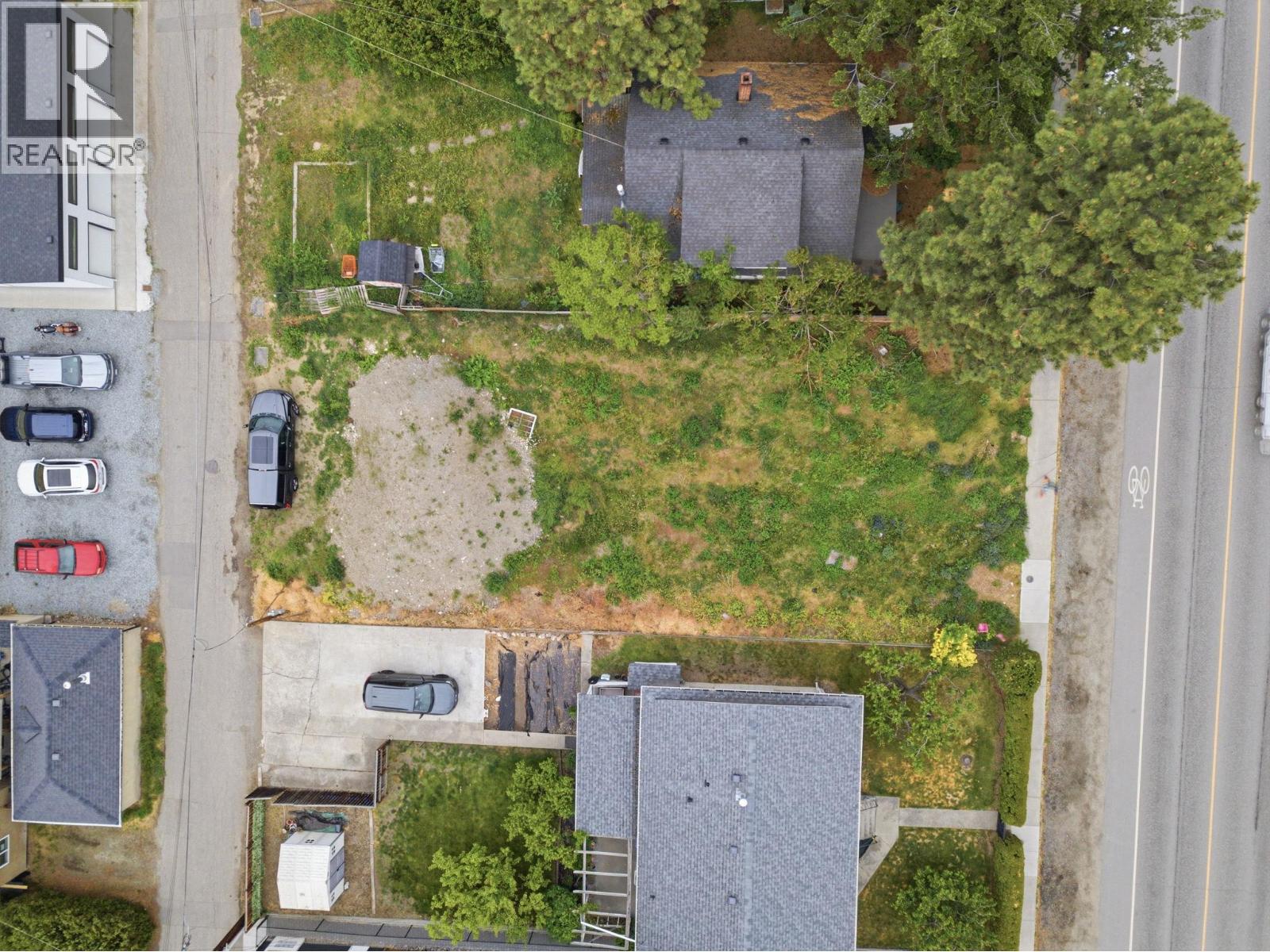  784 Cadder Avenue, Kelowna