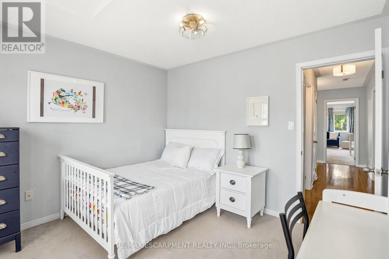 22 CATHEDRAL STREET - 35