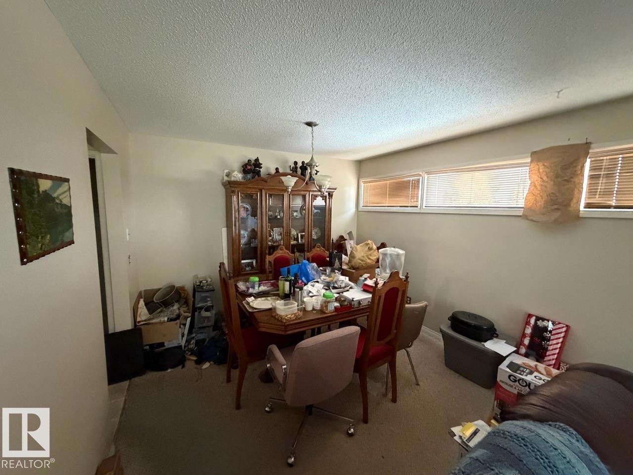 8816 137 AV NW - Image 3