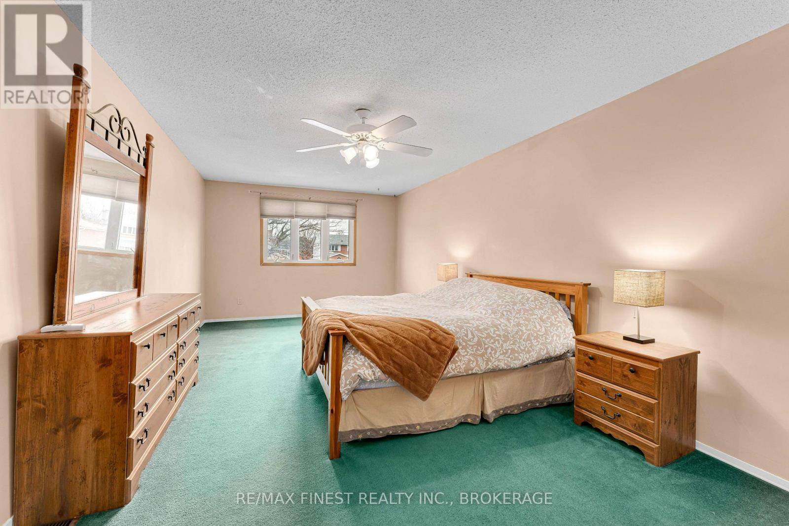 838 WOODSIDE DRIVE - 21