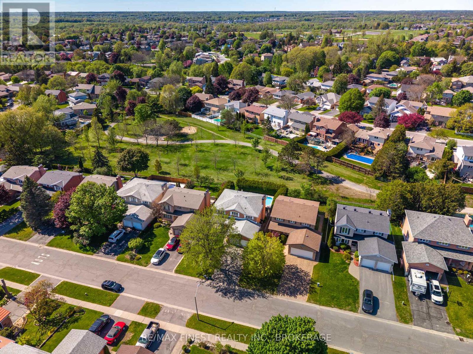838 WOODSIDE DRIVE - 45