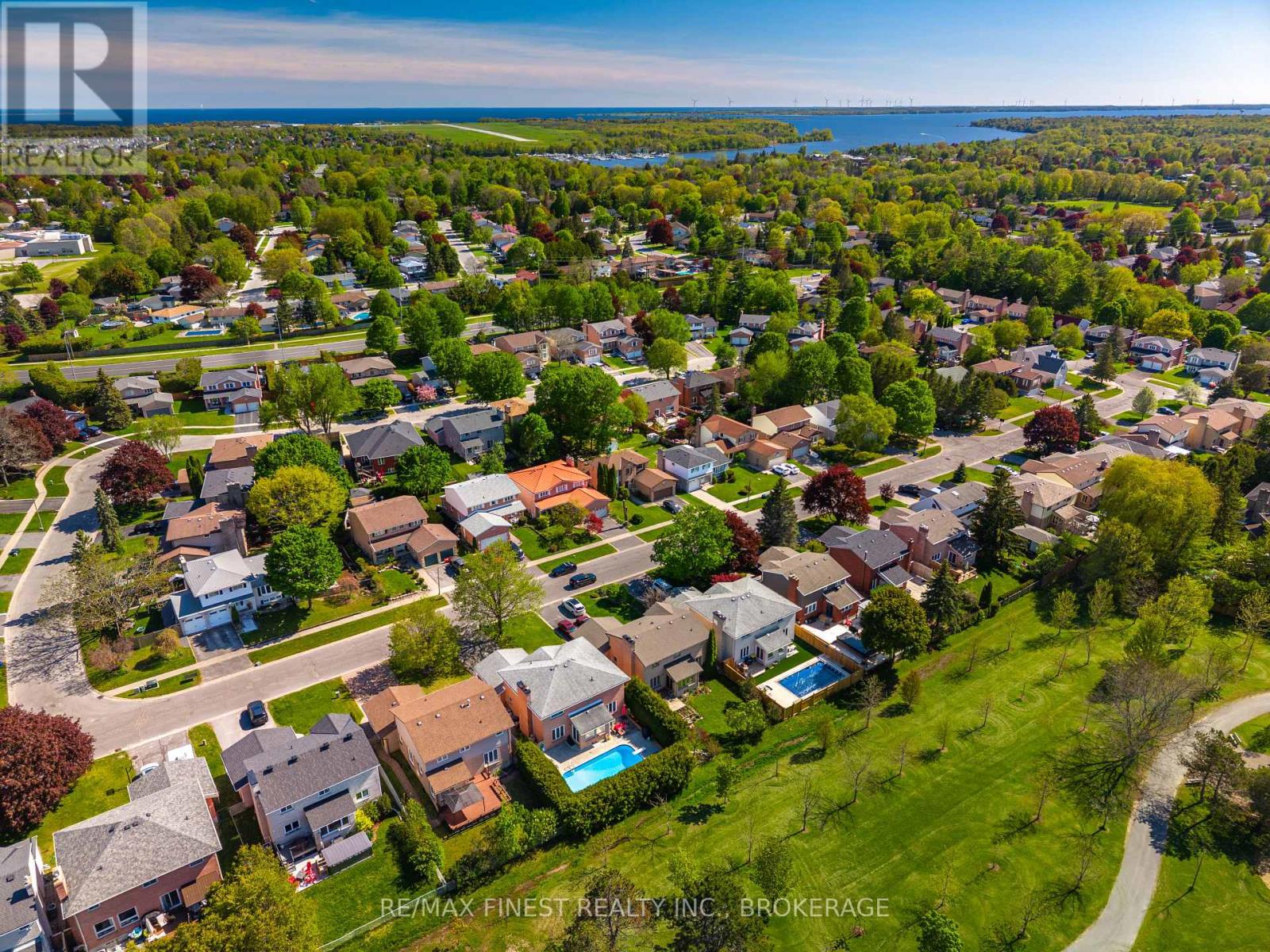 838 WOODSIDE DRIVE - 44