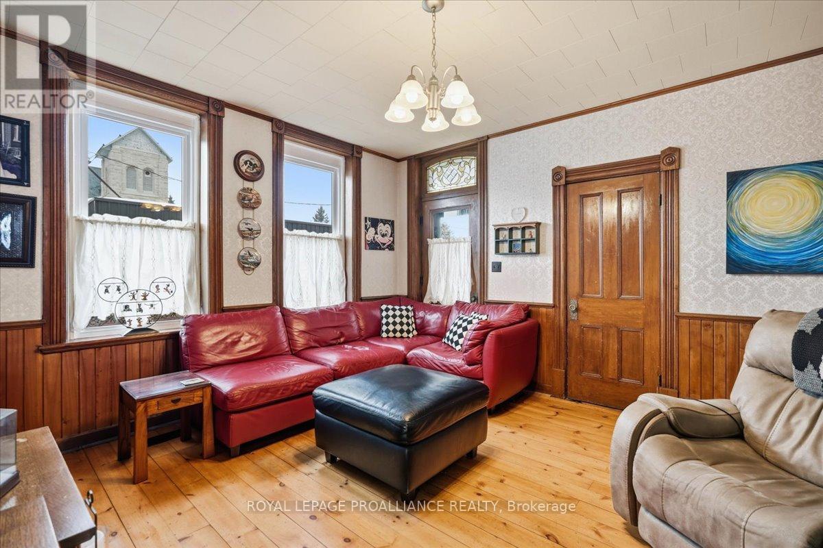 246 COLBORNE STREET - 21