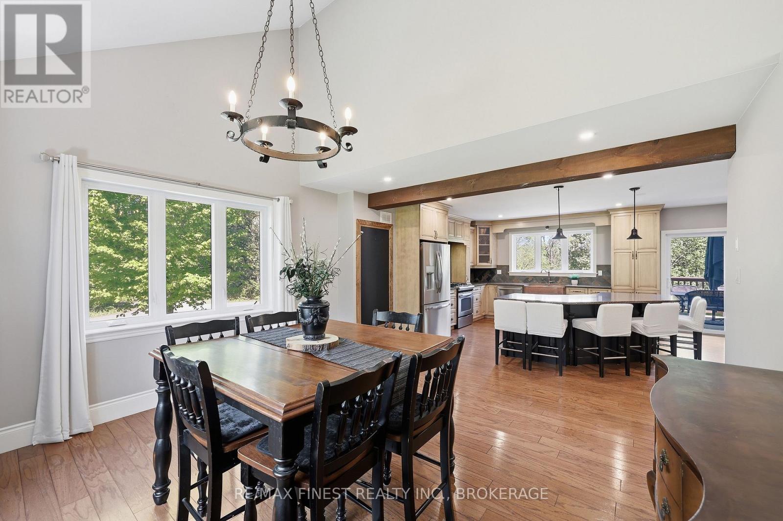3031 LAKEHEAD ROAD - 15