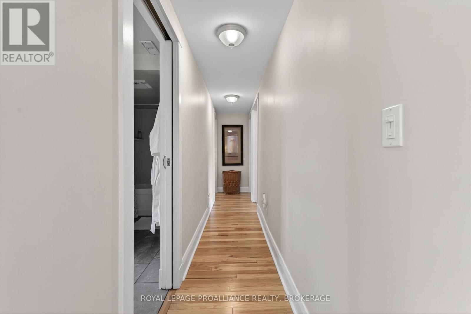 9 GRENVILLE CRESCENT - 19