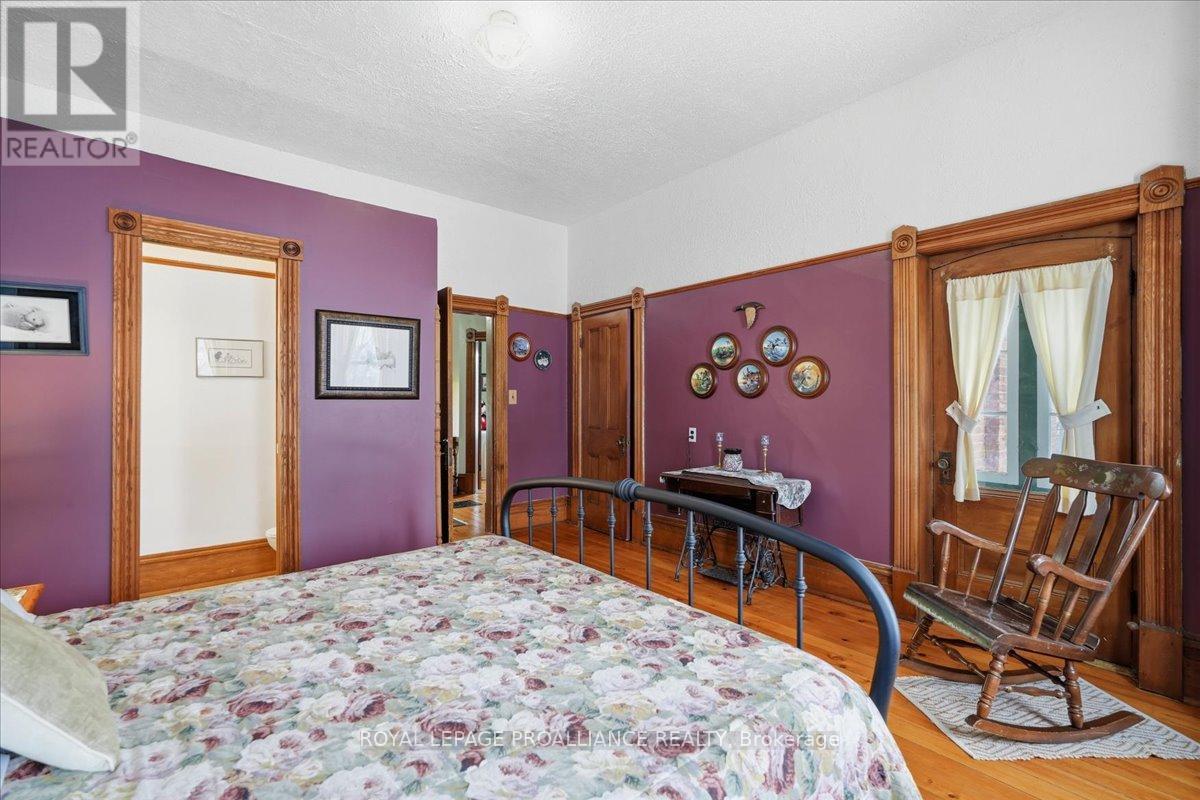 246 COLBORNE STREET - 30