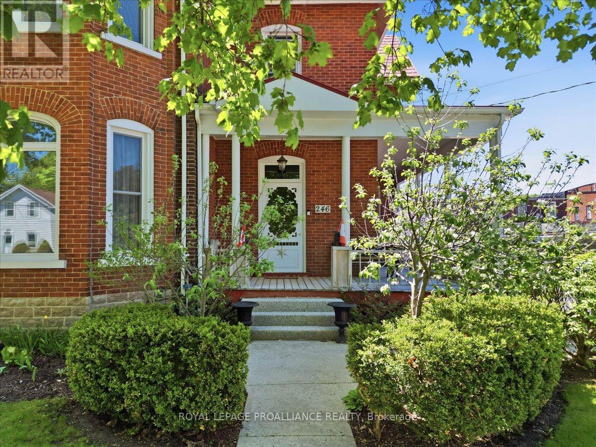 246 COLBORNE STREET - 42