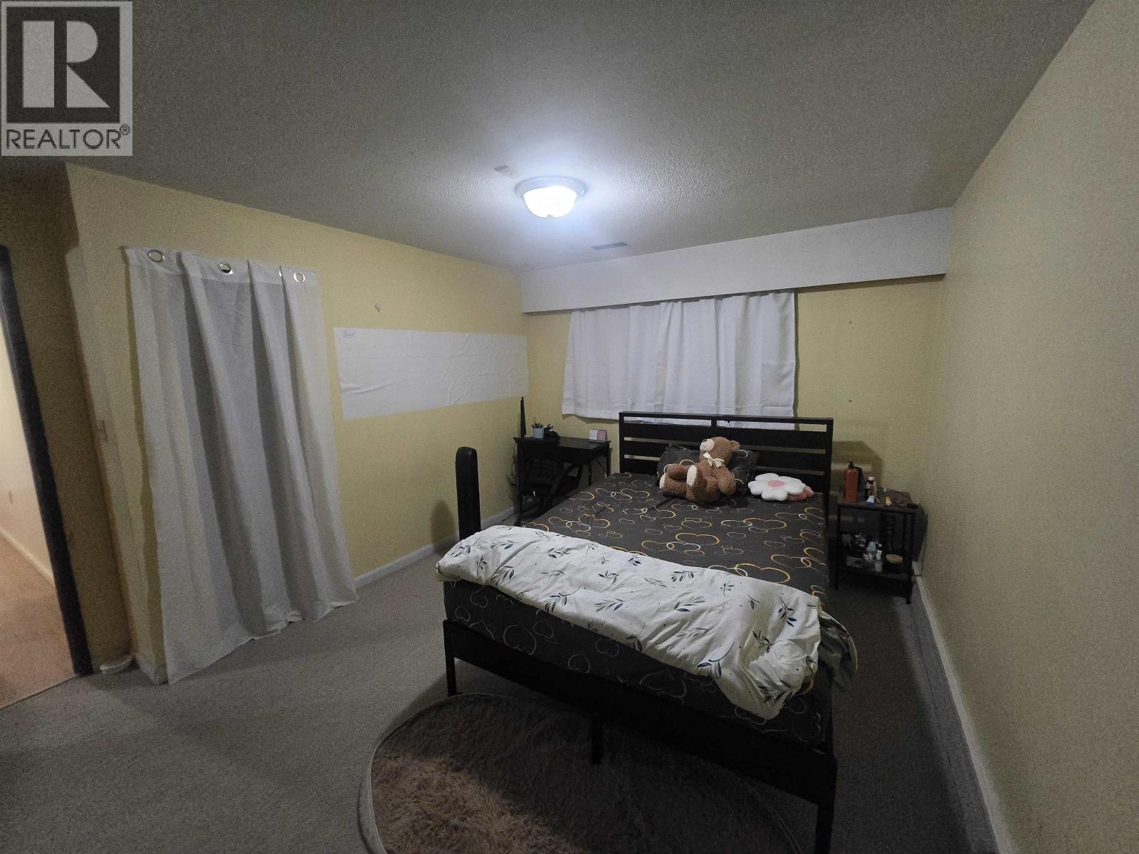 677 REID STREET - 23