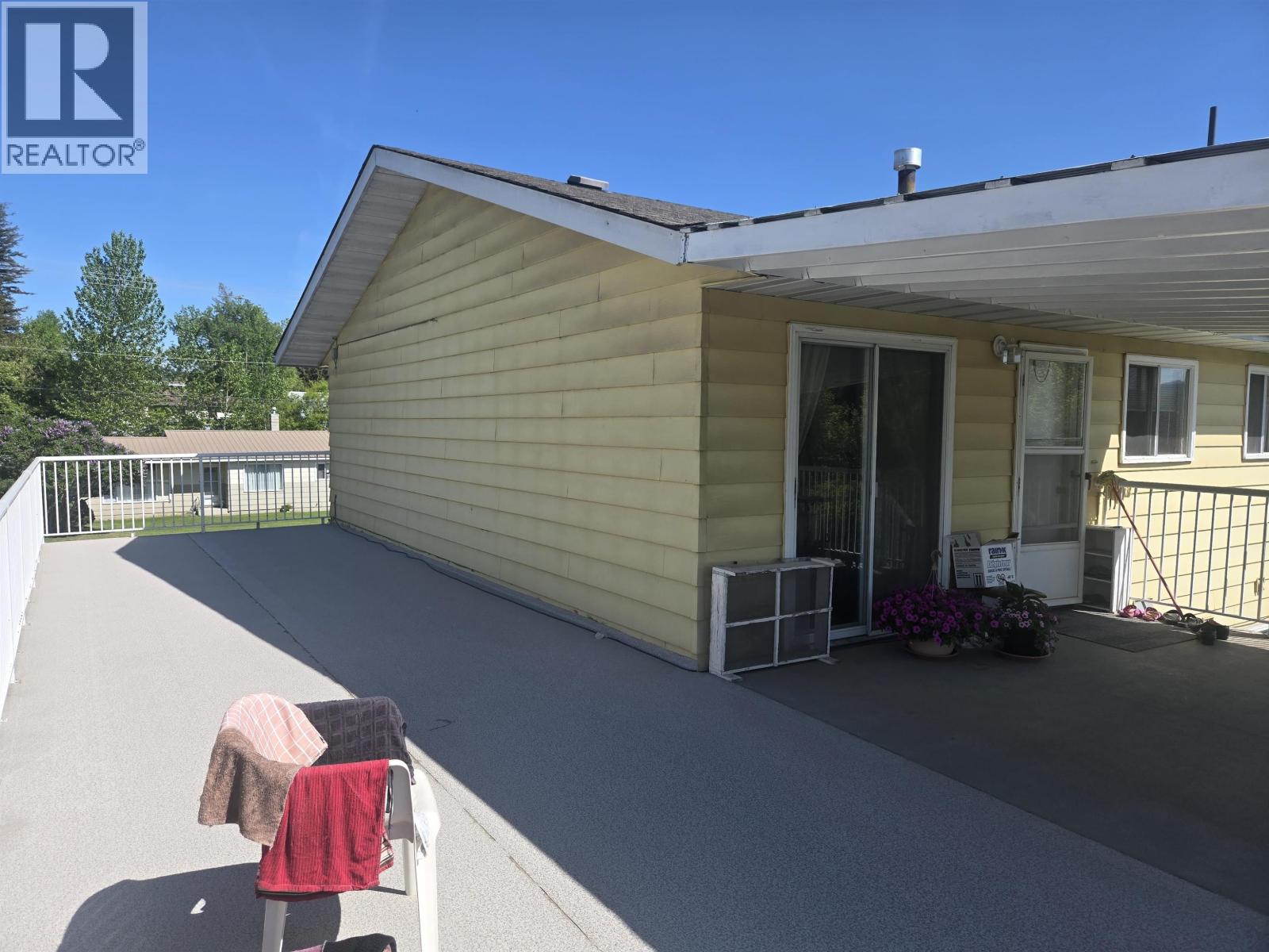 677 REID STREET - 5