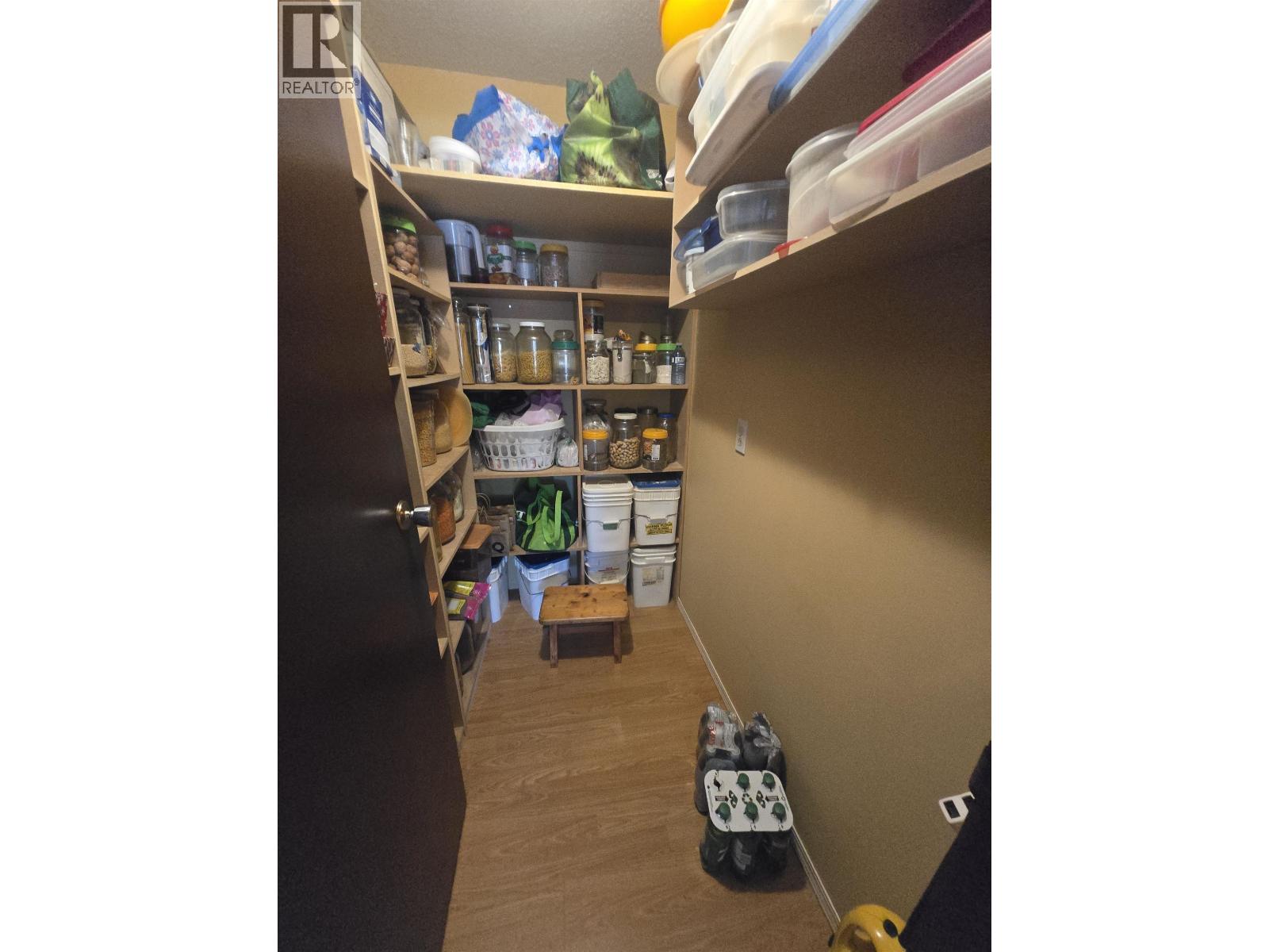 677 REID STREET - 29