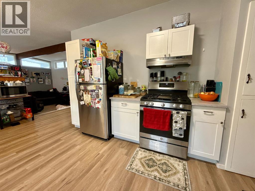 2626 23 Avenue S - 7