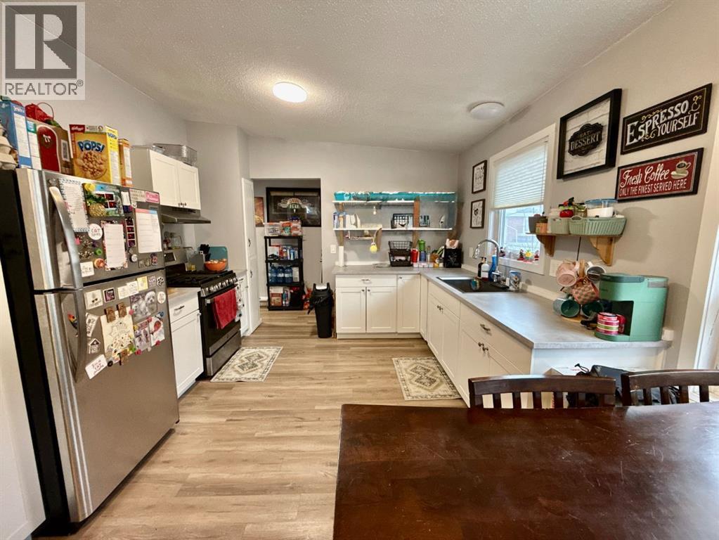 2626 23 Avenue S - 8