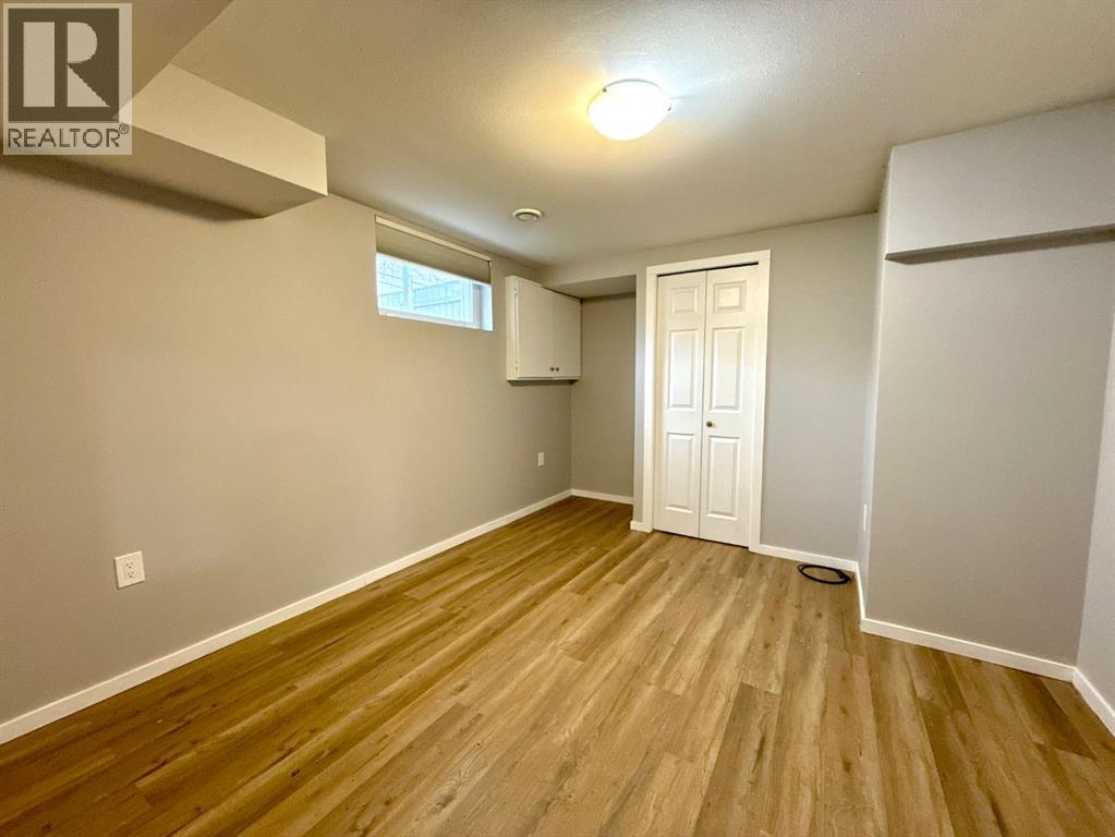 2626 23 Avenue S - 21