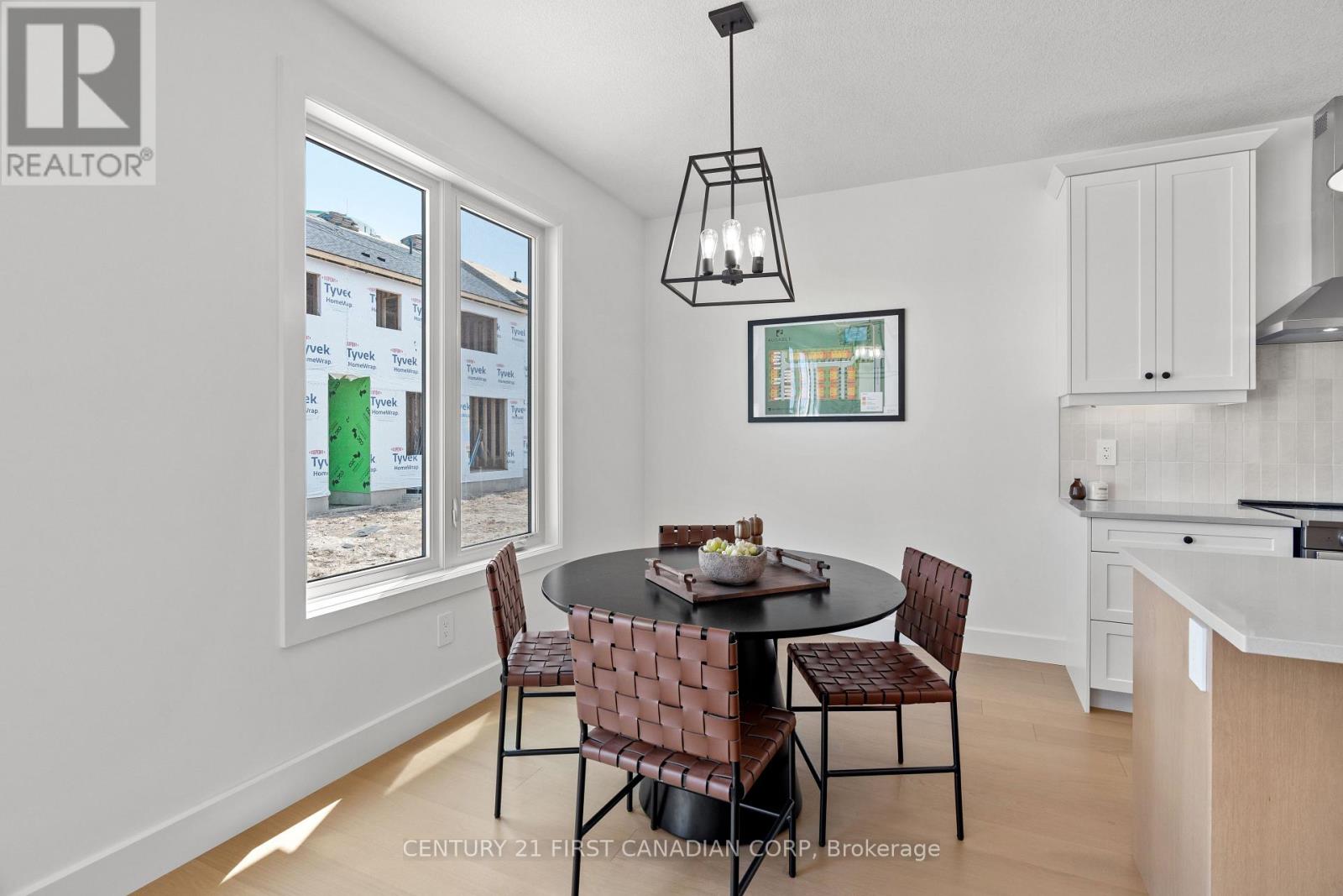 #20(24) 147 SCOTTS DRIVE - 13