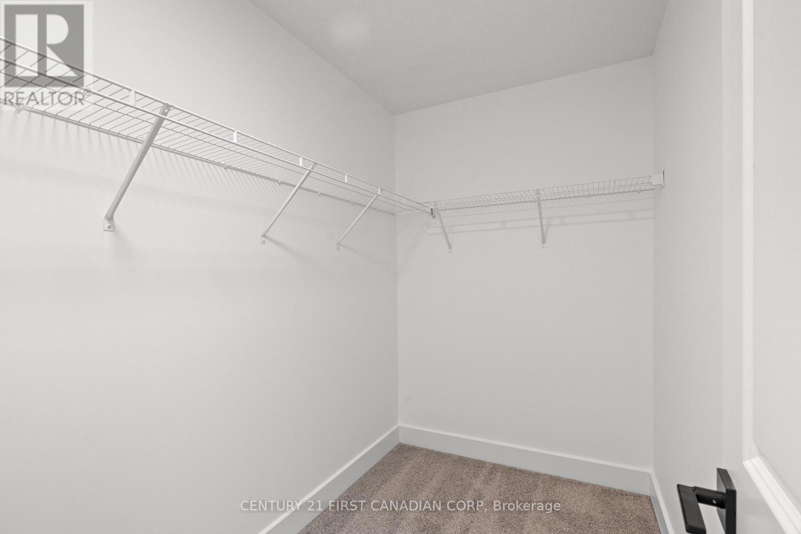 #20(24) 147 SCOTTS DRIVE - 27